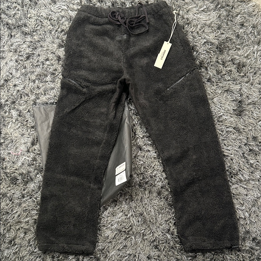 Essentials Fear Of God Cozy Fleece Jogger Pants - Black